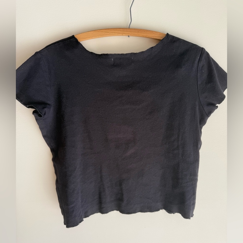 Vintage Ann Taylor Black Short Sleeve Top With Cute Little Rose 🌹 Embellishment - Picture 3 of 9